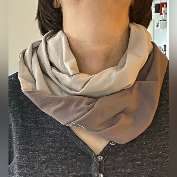 Noujica reversible scarf - Picture 5 of 5